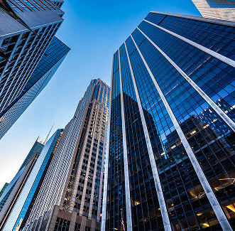 Diversified portfolio strategies using algorithmic and discretionary trading approaches